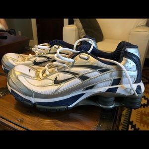 Nike shox